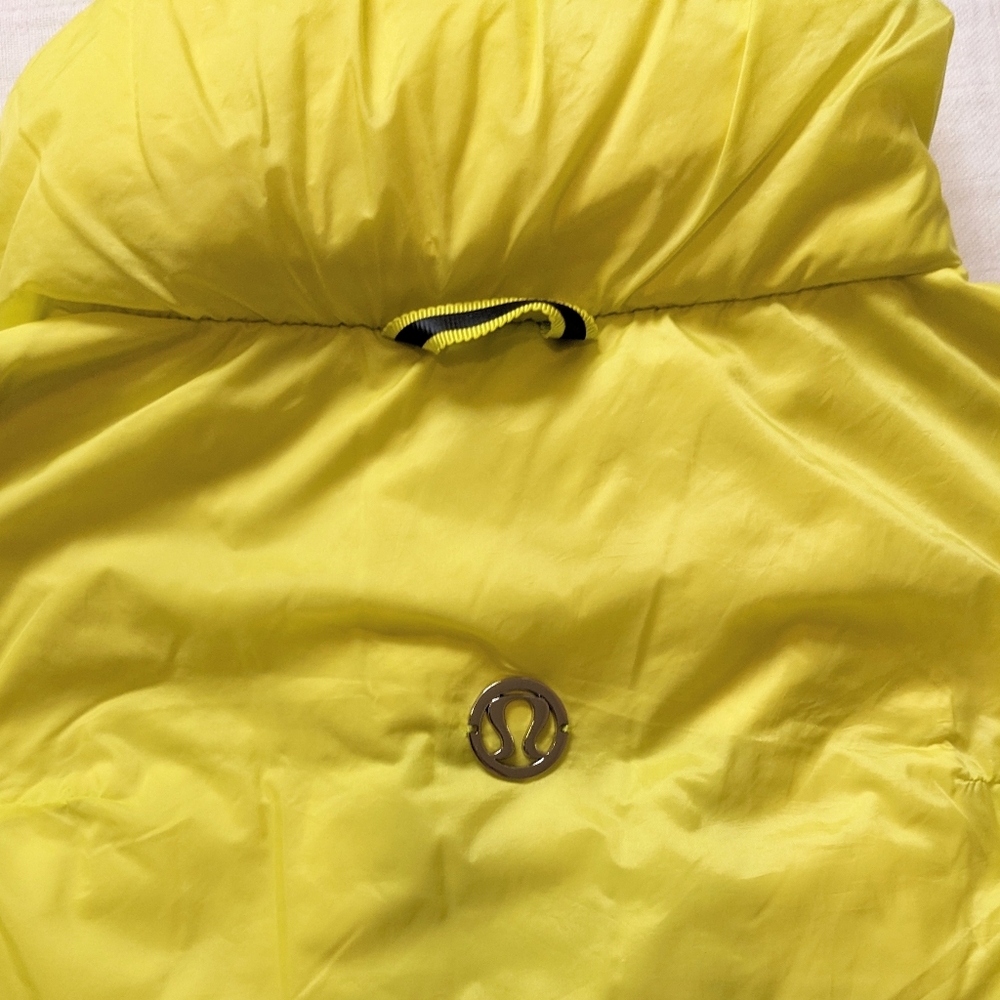 Lululemon Athletica Yellow Puffer Vest - Picture 9 of 14